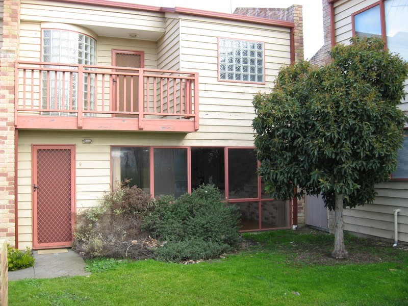 8/71 Geelong Road, Torquay VIC 3228