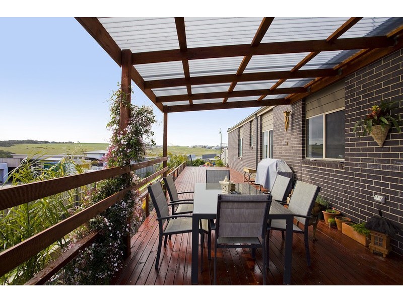 19 Warrin Street, Torquay VIC 3228