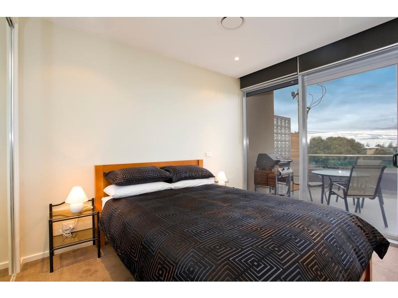 10/7 Bell Street, Torquay VIC 3228