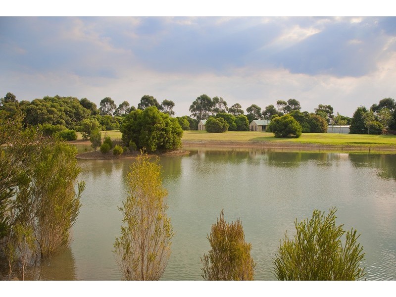 35 Dunloe Court, Bells Beach VIC 3228