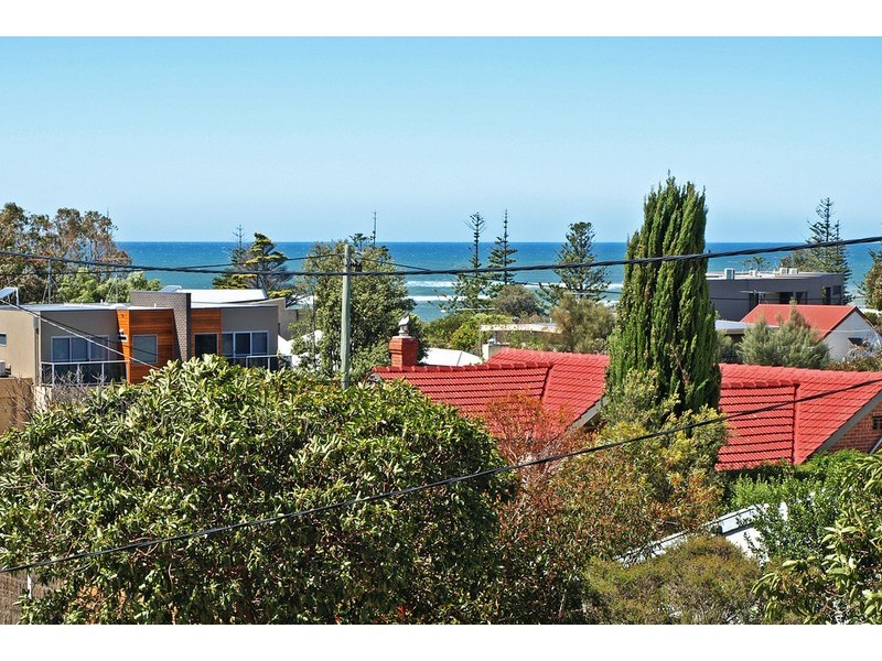 12 Anderson Street, Torquay VIC 3228