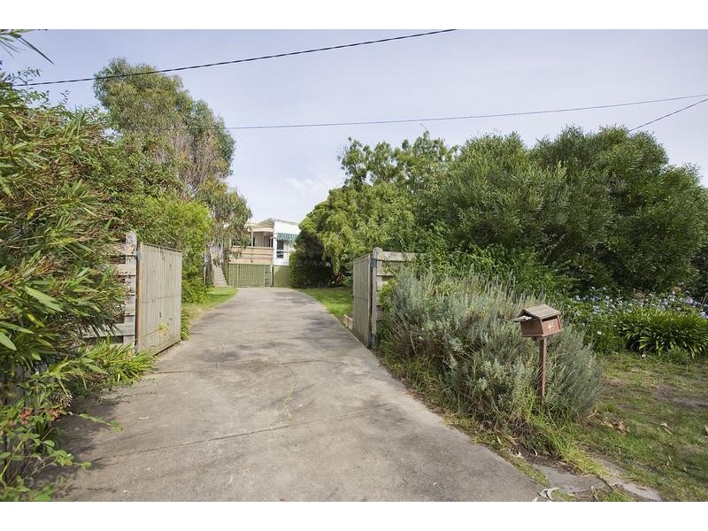 45 Grandview Road, Torquay VIC 3228