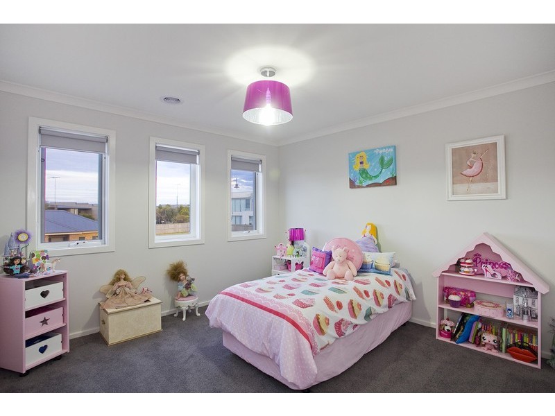 17 Rippleside Drive, Torquay VIC 3228