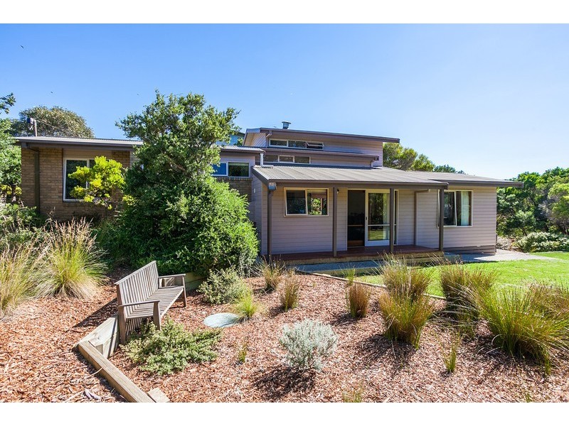 2 Blyth Street, Breamlea VIC 3227