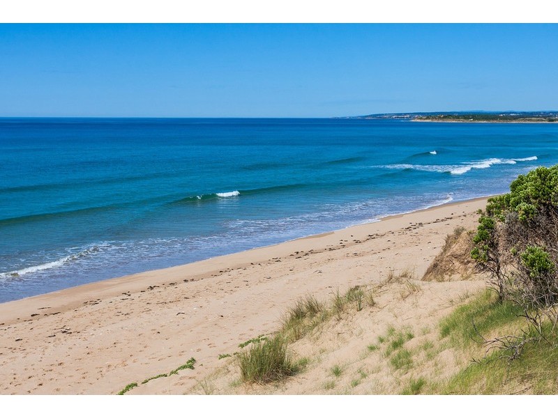 2 Blyth Street, Breamlea VIC 3227