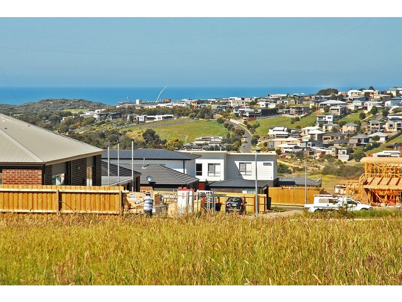 18 Eton Road, Torquay VIC 3228