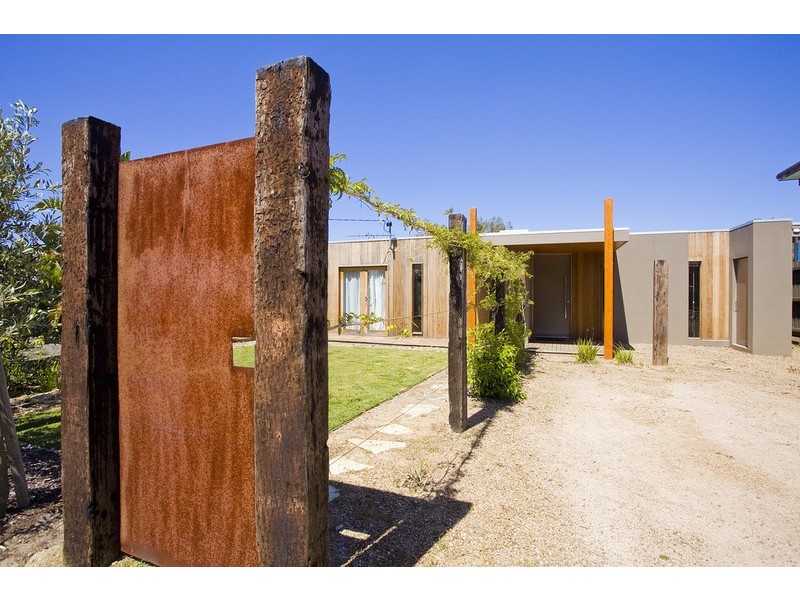 7 New Street, Torquay VIC 3228