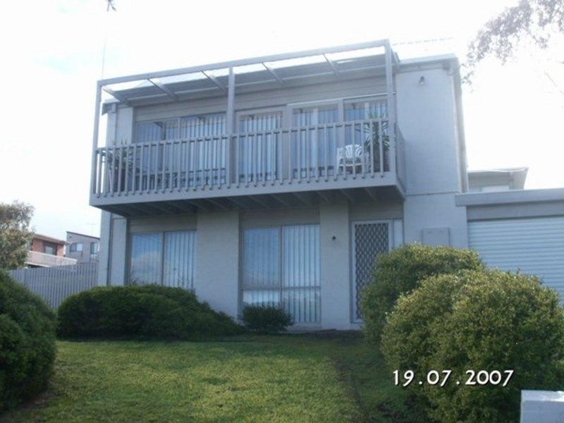 1/30 Prestwick  Avenue, Jan Juc VIC 3228