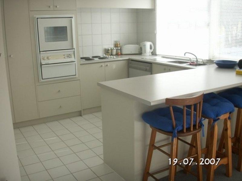 1/30 Prestwick  Avenue, Jan Juc VIC 3228