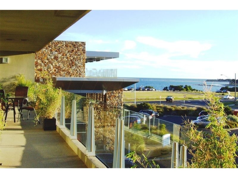 303/100 The Esplanade, Torquay VIC 3228