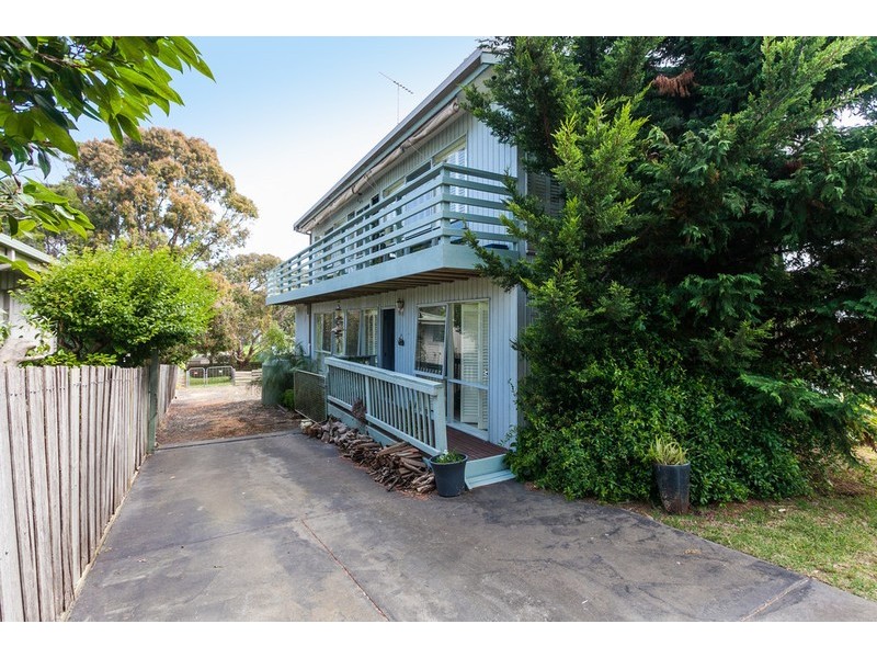 9 Gairloch Avenue, Jan Juc VIC 3228