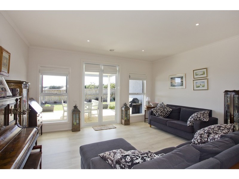 155 Coombes Road, Torquay VIC 3228