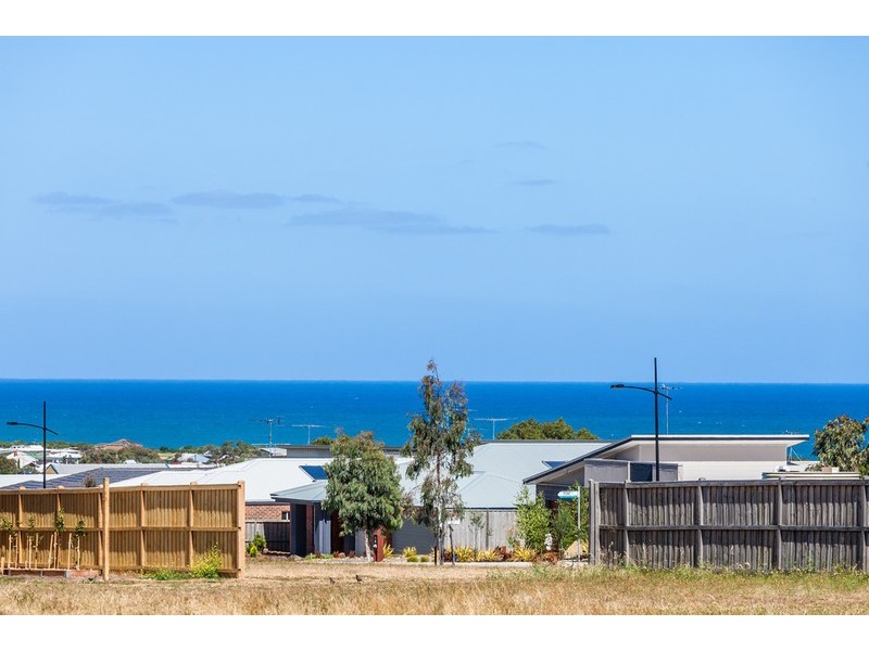 9 Bombora Street, Torquay VIC 3228