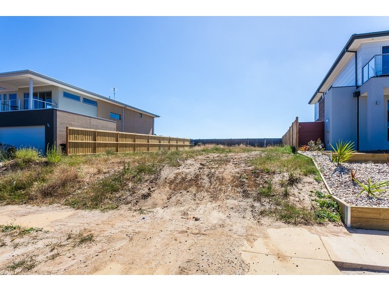 9 Bombora Street, Torquay VIC 3228