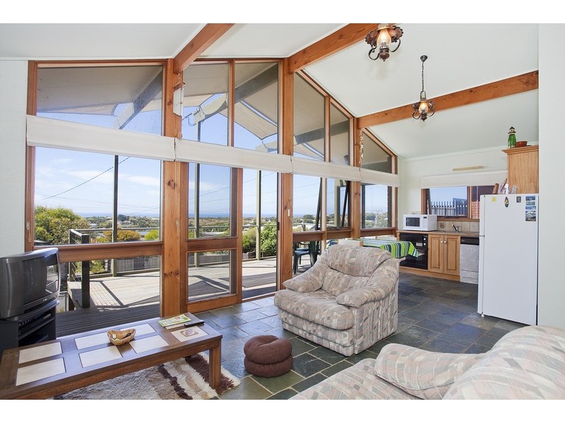 16 East View Terrace, Jan Juc VIC 3228