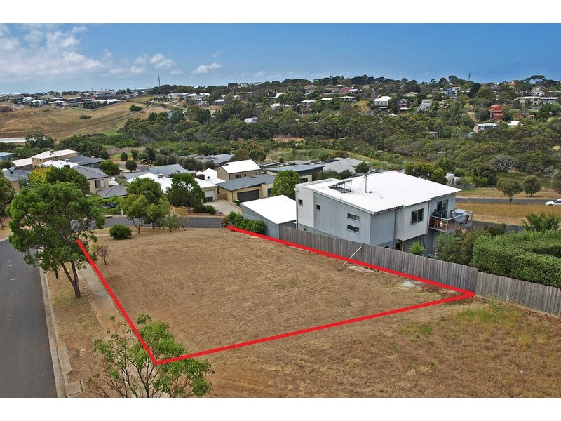 16 Springbank Circuit, Torquay VIC 3228