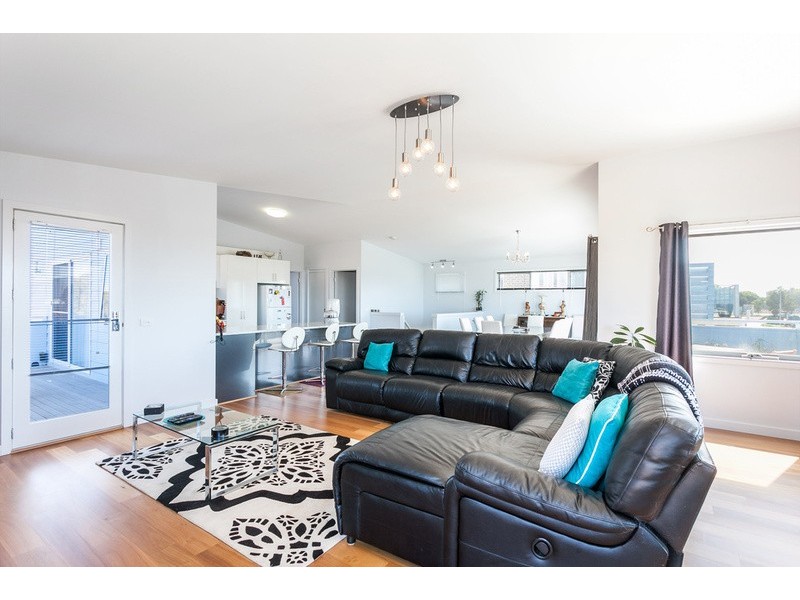 16 Eton Road, Torquay VIC 3228