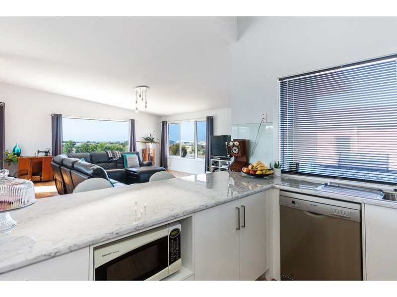 16 Eton Road, Torquay VIC 3228