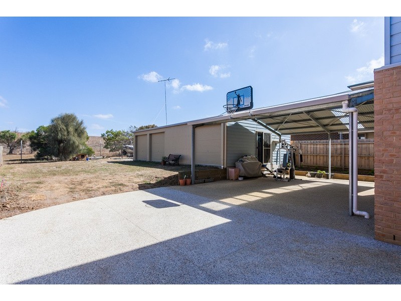 16 Eton Road, Torquay VIC 3228