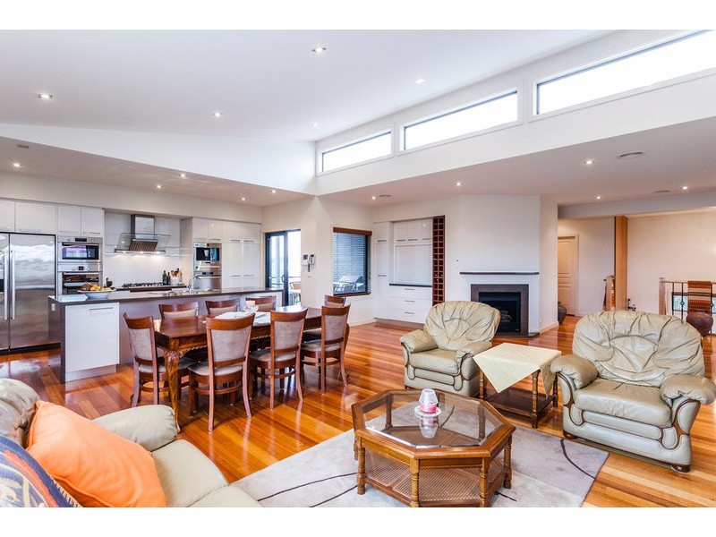 77 Alleyne Avenue, Torquay VIC 3228