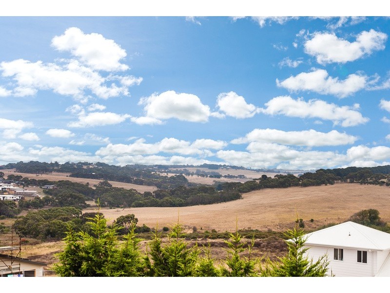 77 Alleyne Avenue, Torquay VIC 3228