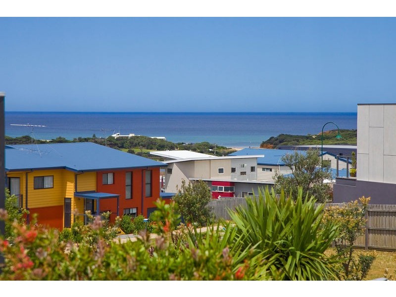48 Ocean View Crescent, Torquay VIC 3228