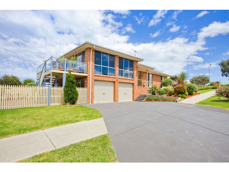 48 Ocean View Crescent, Torquay VIC 3228