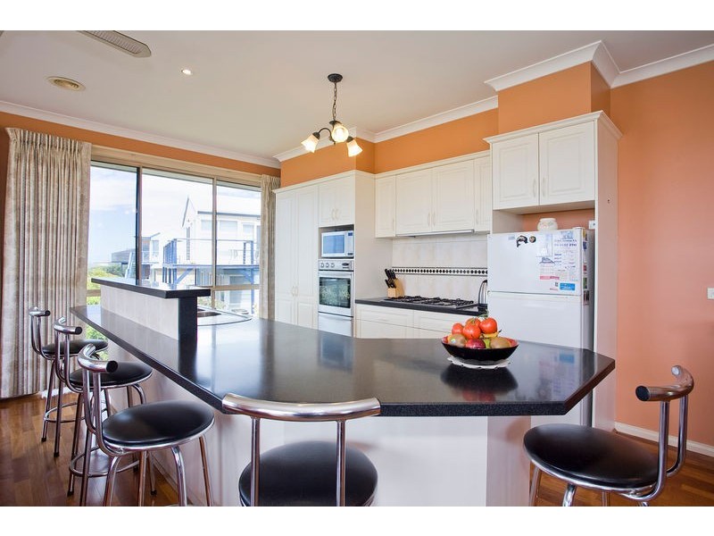 48 Ocean View Crescent, Torquay VIC 3228