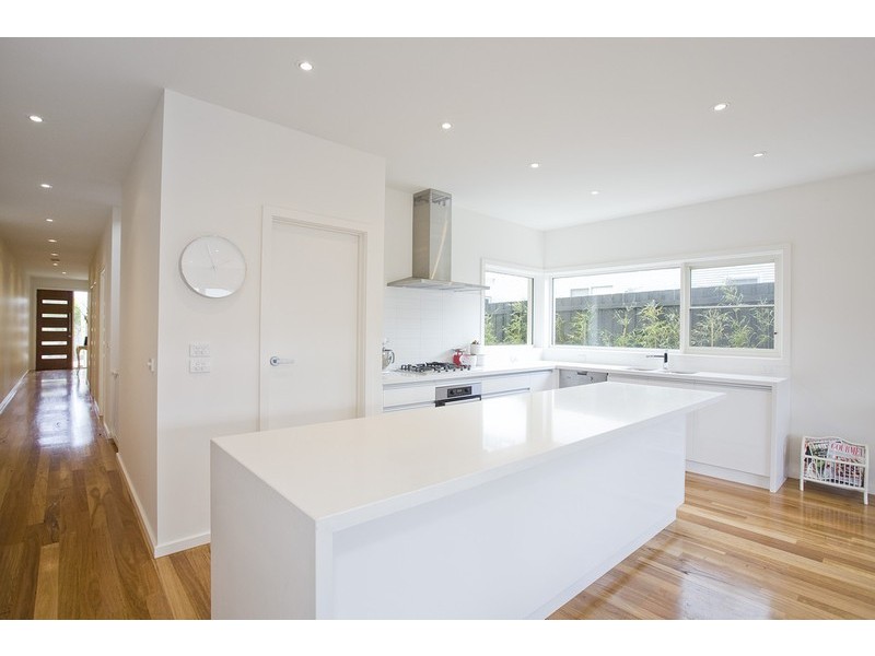 30A Beach Road, Torquay VIC 3228