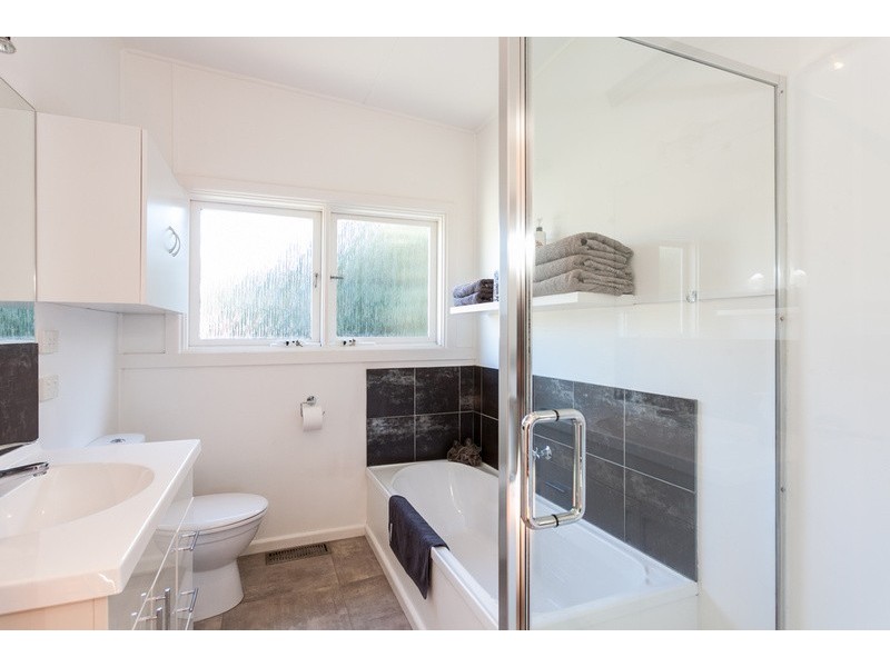 4 Haven Court, Torquay VIC 3228