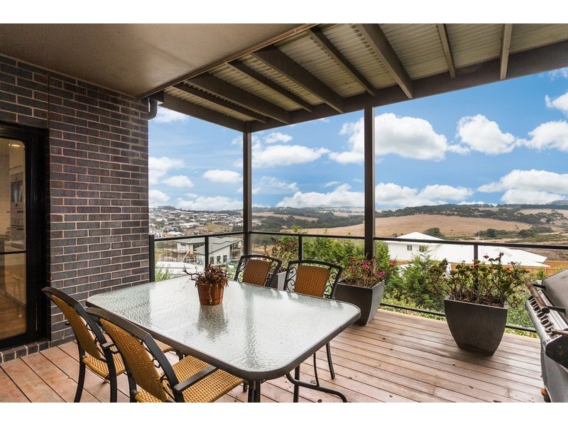 77  Alleyne Avenue, Torquay VIC 3228