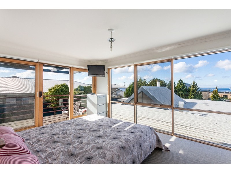 12 Elm Grove Court, Torquay VIC 3228