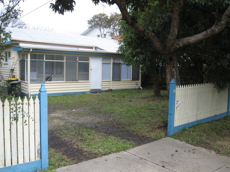 31 Price Street, Torquay VIC 3228