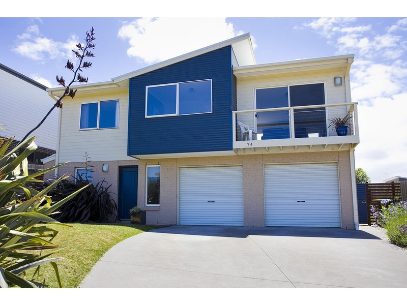 74 Strathmore Drive, Jan Juc VIC 3228