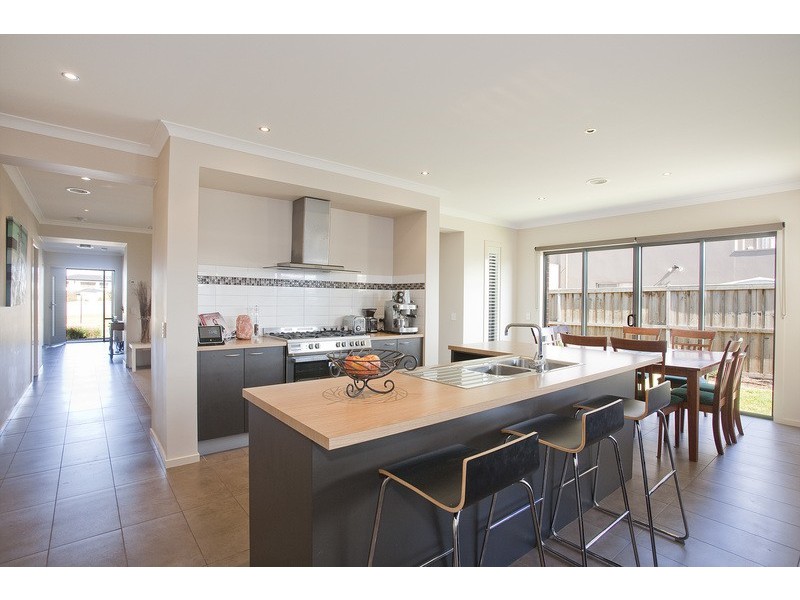 30 Centreside Drive, Torquay VIC 3228