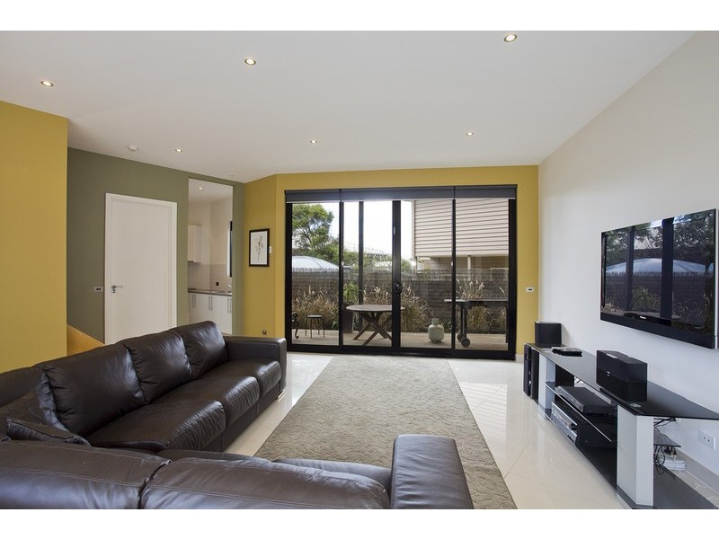 18a Felix Crescent, Torquay VIC 3228