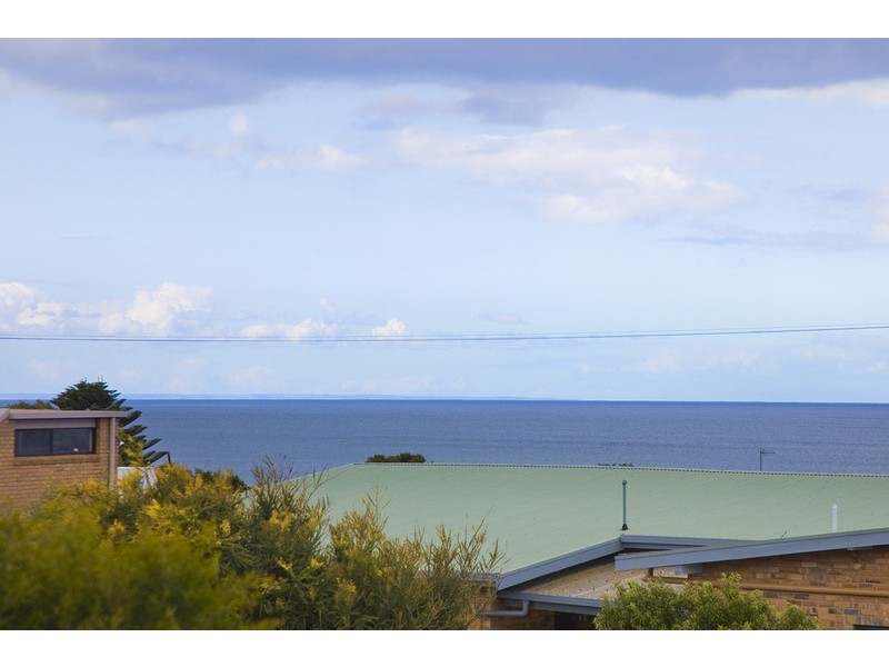 18a Felix Crescent, Torquay VIC 3228