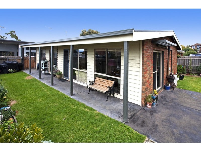 3 & 3A Nestor Court, Torquay VIC 3228