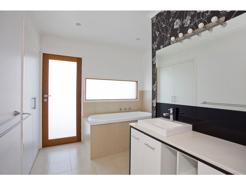 7 New Street, Torquay VIC 3228