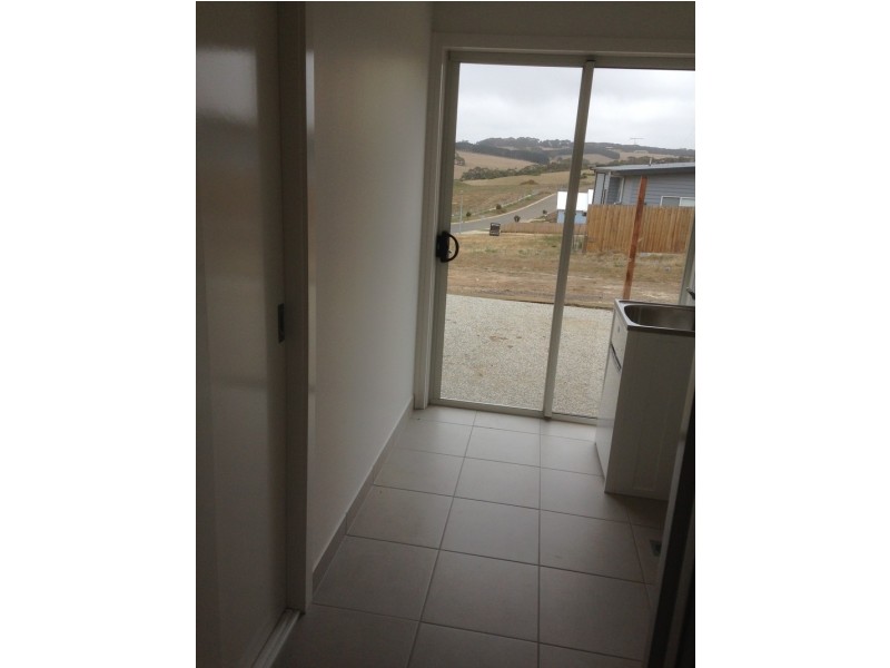 124 Beach Road, Torquay VIC 3228