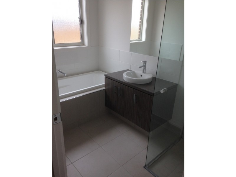 124 Beach Road, Torquay VIC 3228