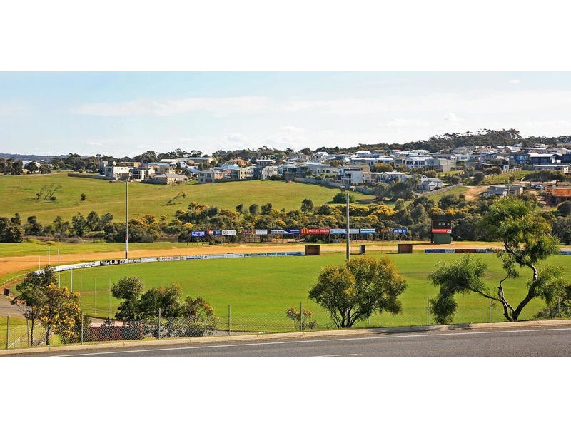 1/20-22  Surfcoast Highway, Torquay VIC 3228