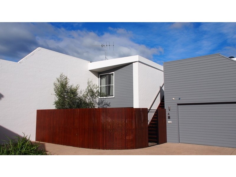 4/11-14 Darian Road, Torquay VIC 3228