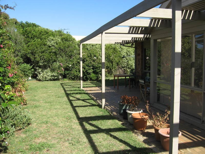 71 Glaneuse Avenue, Torquay VIC 3228