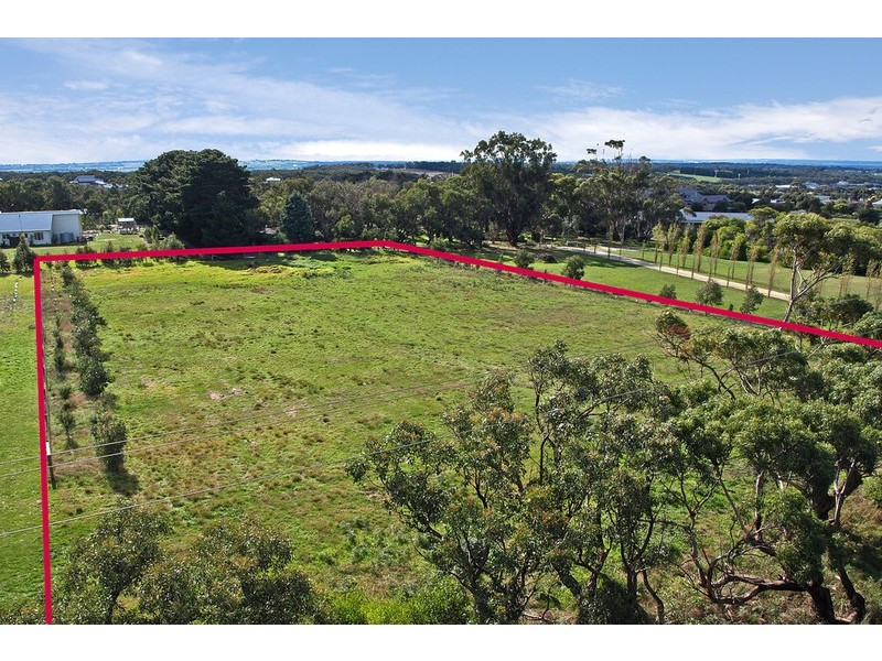 292 Grossmans Road, Torquay VIC 3228