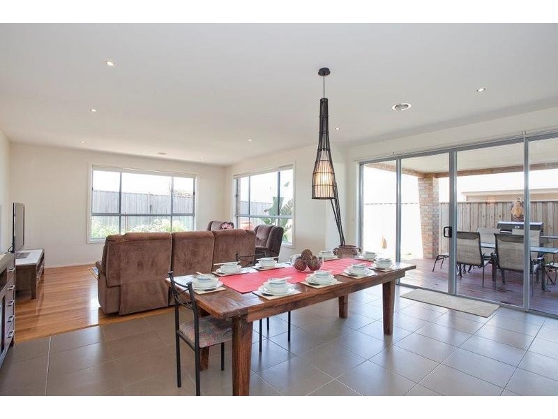 44 Centreside Drive, Torquay VIC 3228