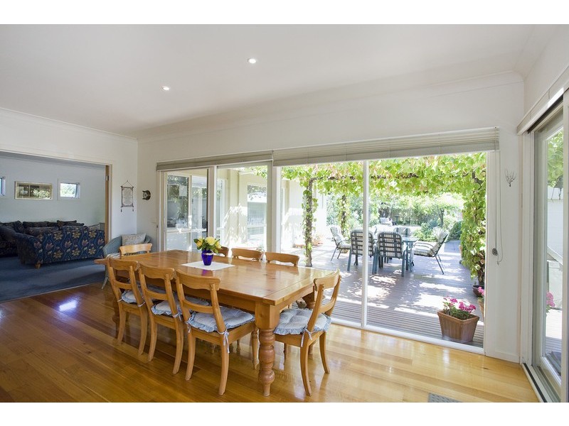 9 Pride Street, Torquay VIC 3228