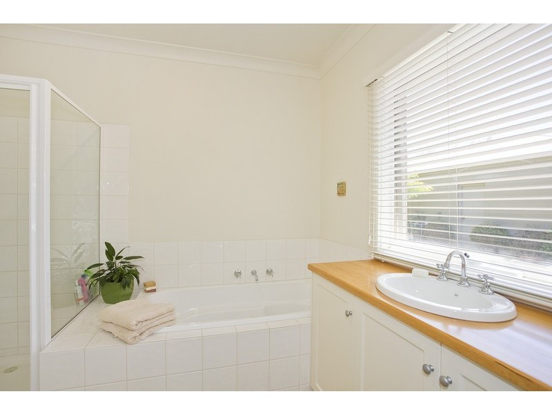 9 Pride Street, Torquay VIC 3228