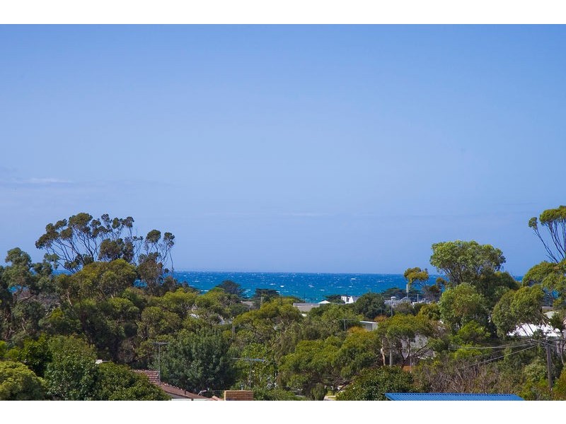86 Surfcoast Highway, Torquay VIC 3228