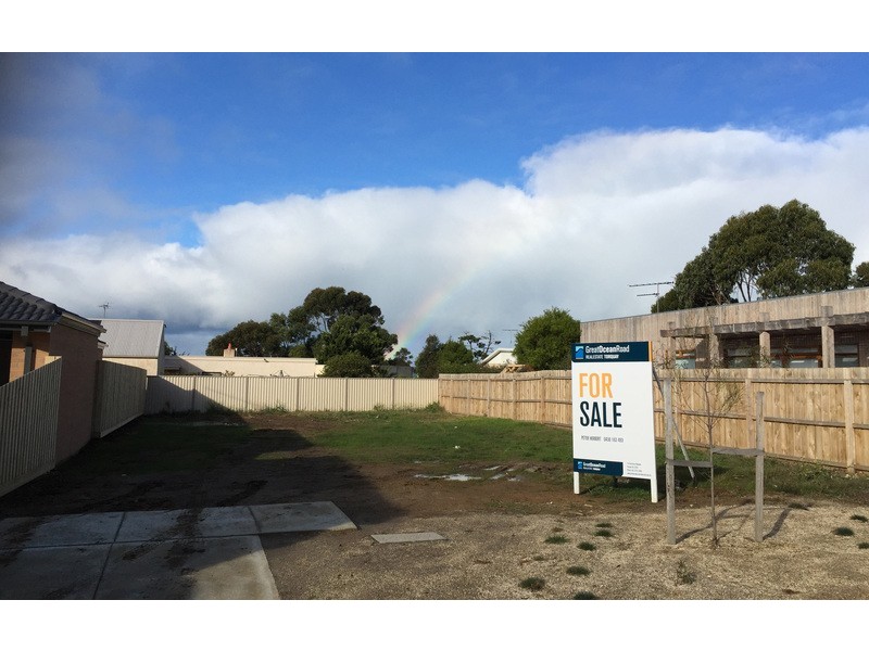 16 Liuzzi Drive, Torquay VIC 3228